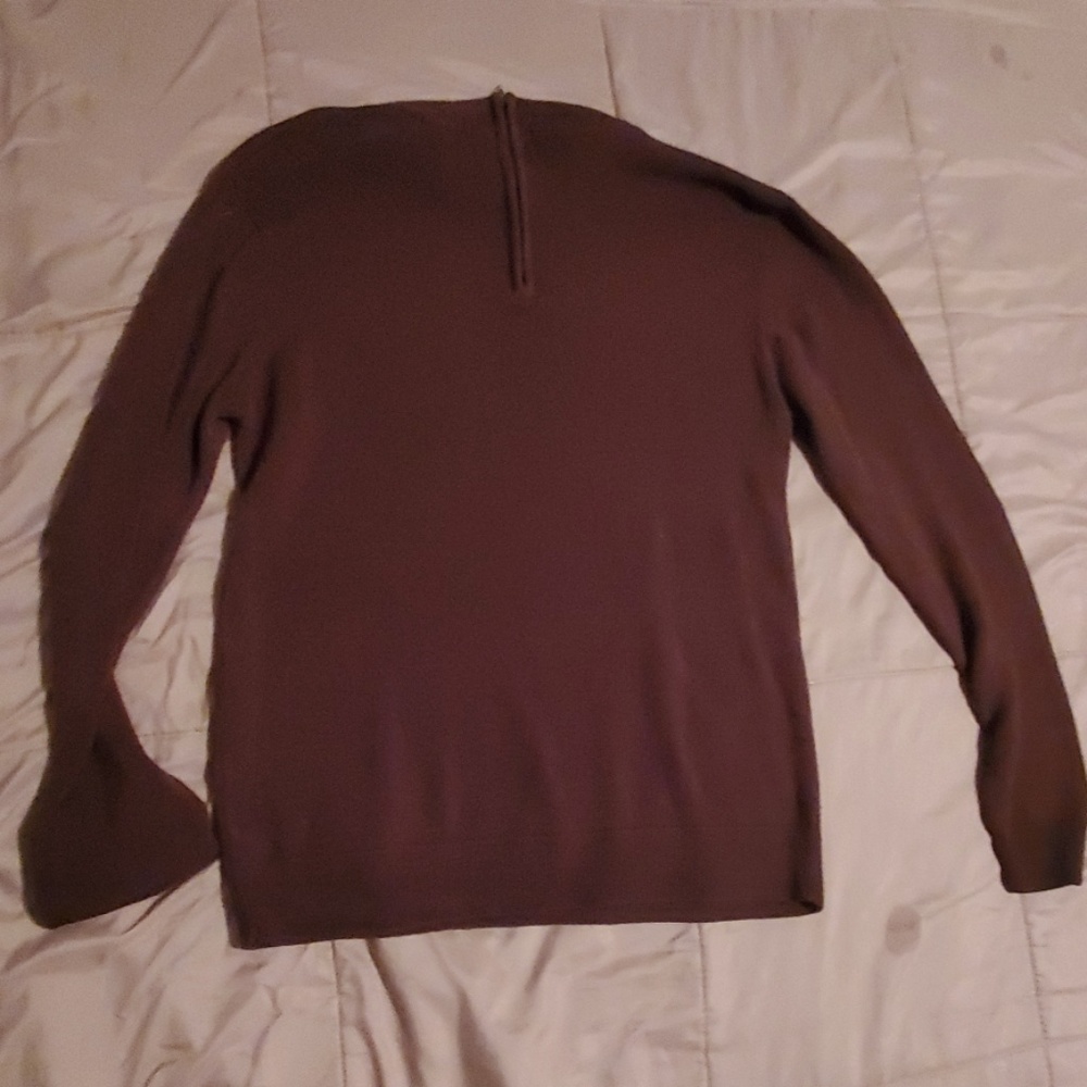 Top - Picture 2 of 2